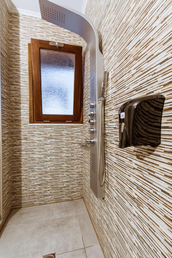 Aparthotel Deluxe Chania (Crete)