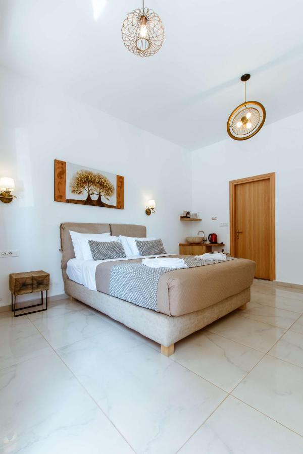 Aparthotel Deluxe Chania (Crete)