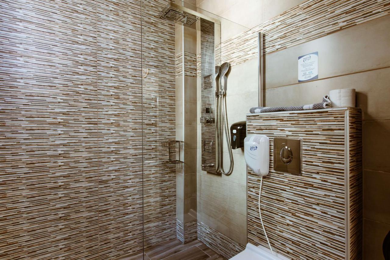 Deluxe Aparthotel