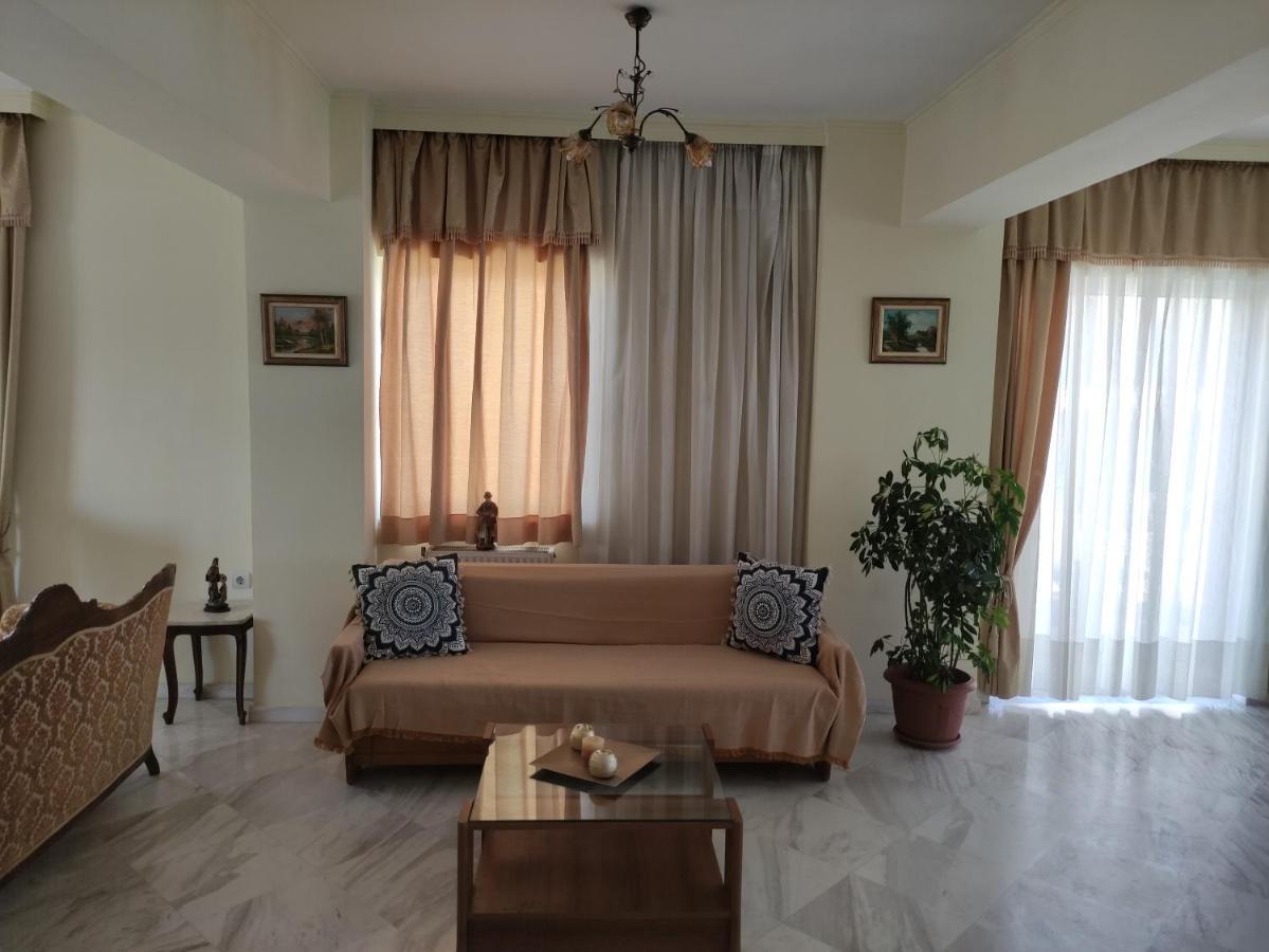 Nikos Seaview