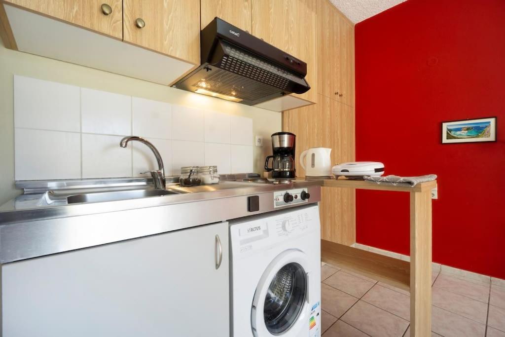 Apartamento Steps From The Aprt