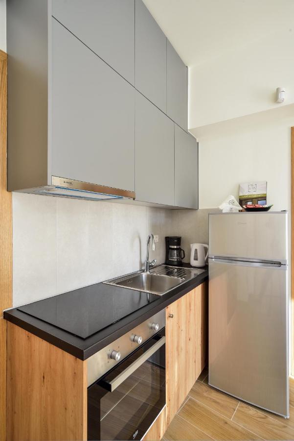 Elia Residences Apartment