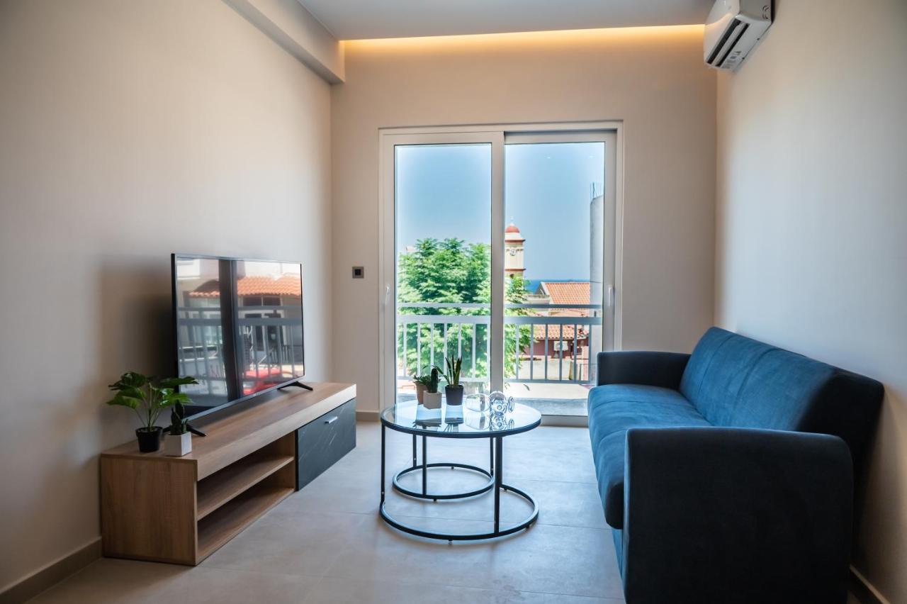 Yiannis Deluxe Apartment