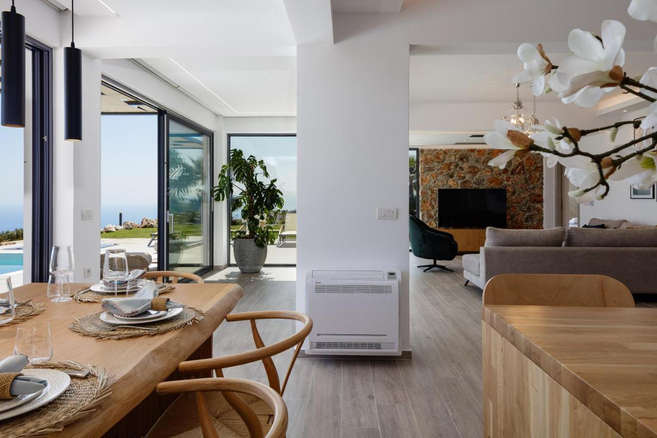 Villa Empire With Magical Sea View *