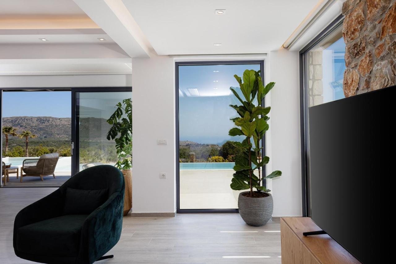 Villa Empire With Magical Sea View *