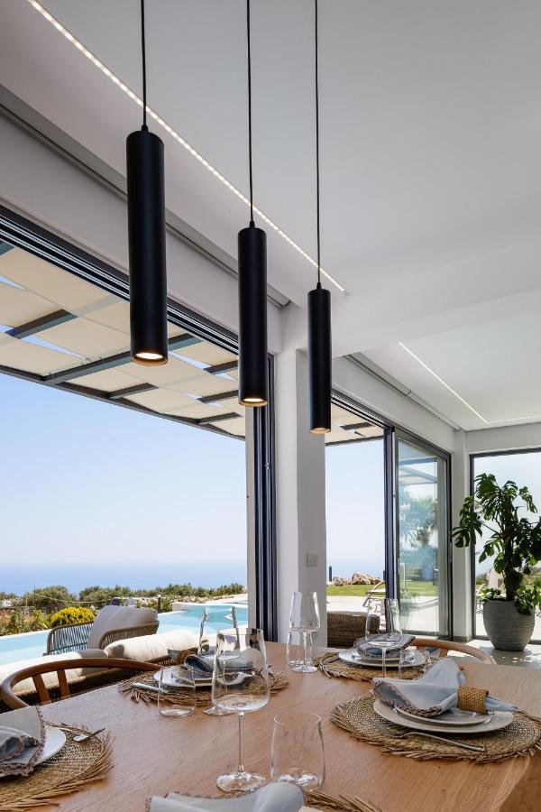 Villa Empire With Magical Sea View *