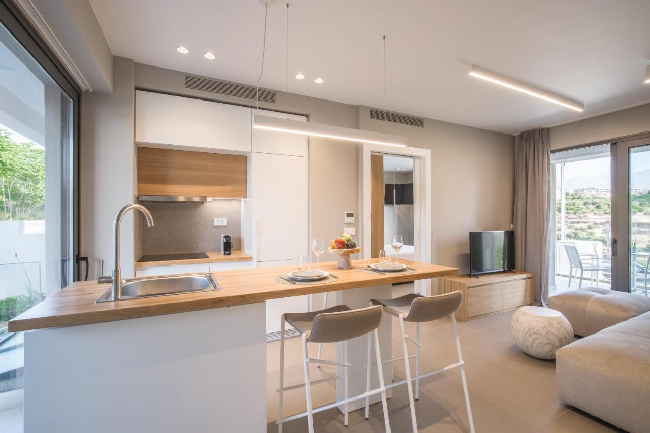 Noemie Luxury Aparthotel *