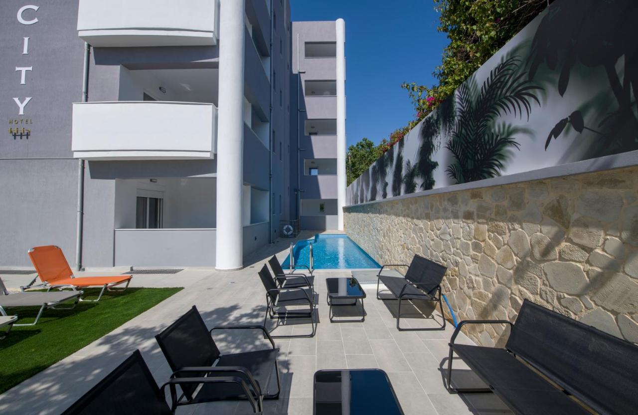 Deluxe Hotel 2*
