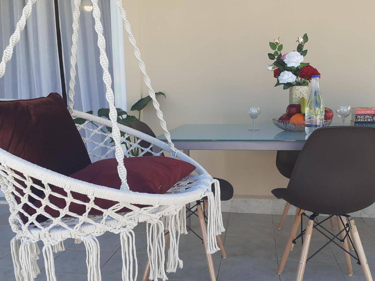House Escape * Chrissi Akti Chania