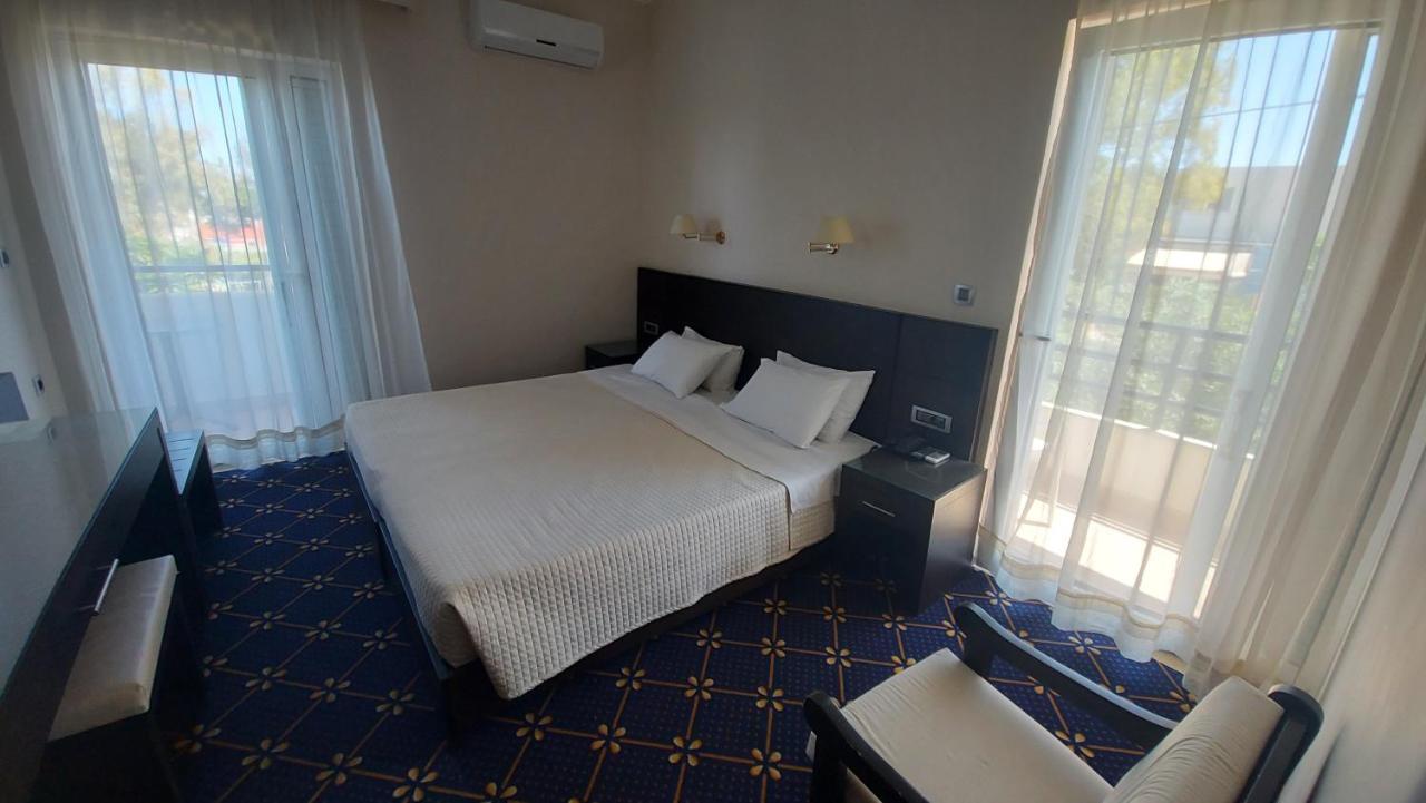 Monte Vardia 3*