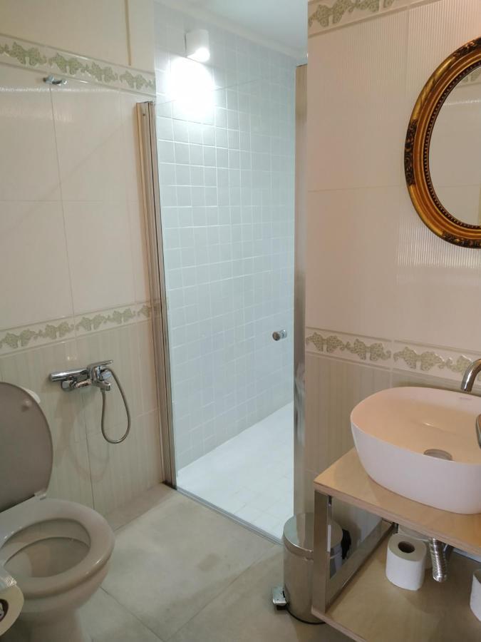 Eos Apartment *