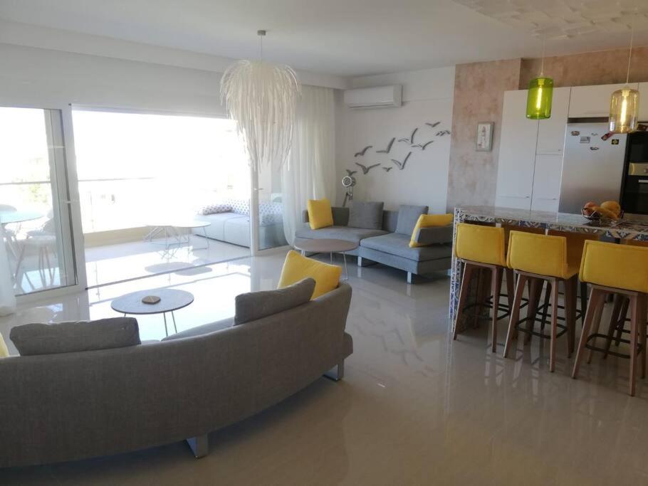 Apartment W *