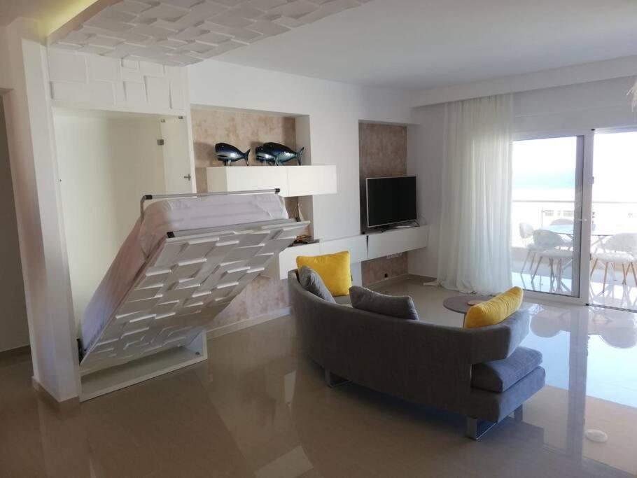 W Apartment *