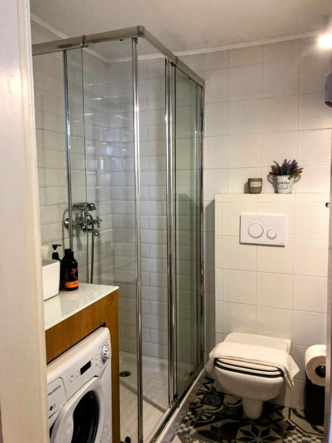 Old Port - Bellavista Apartment