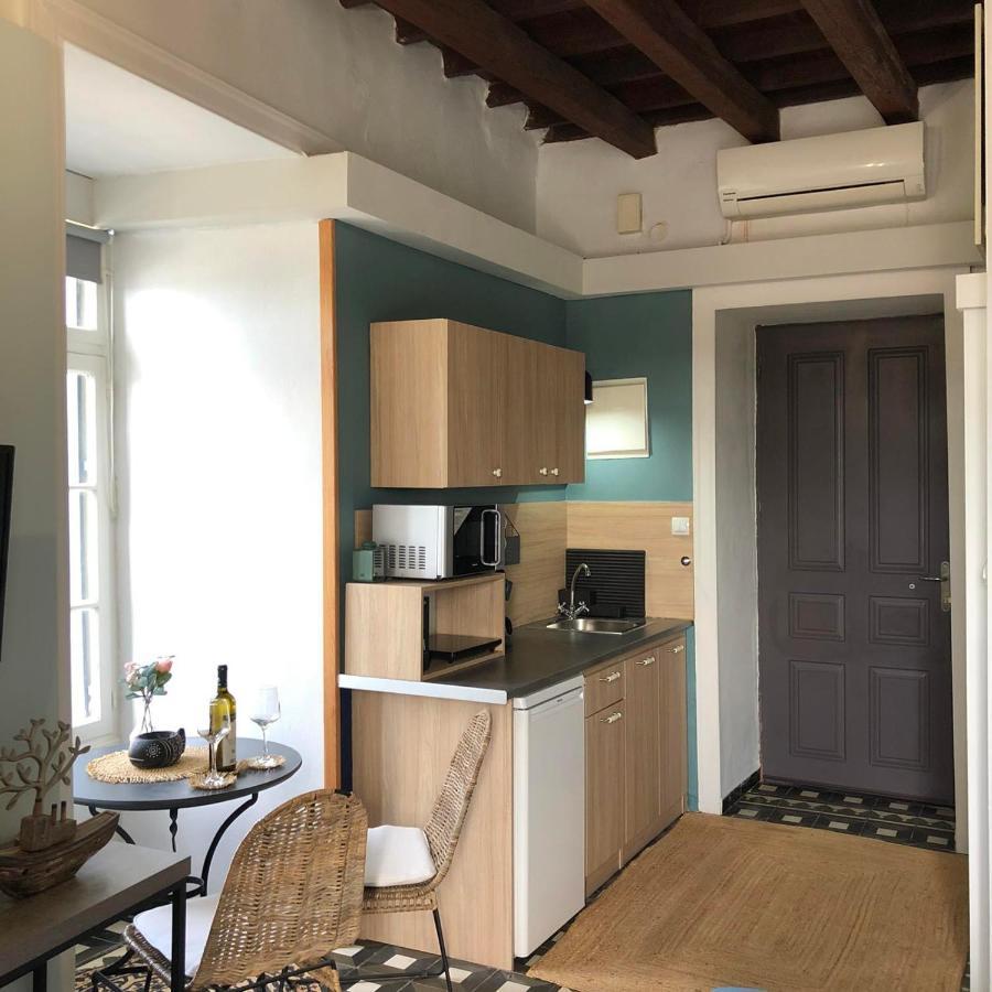 Old Port - Bellavista Apartment