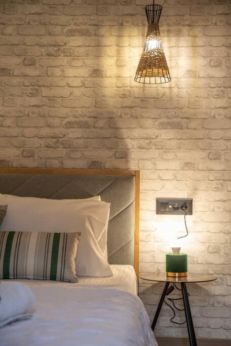 Yro Apartment