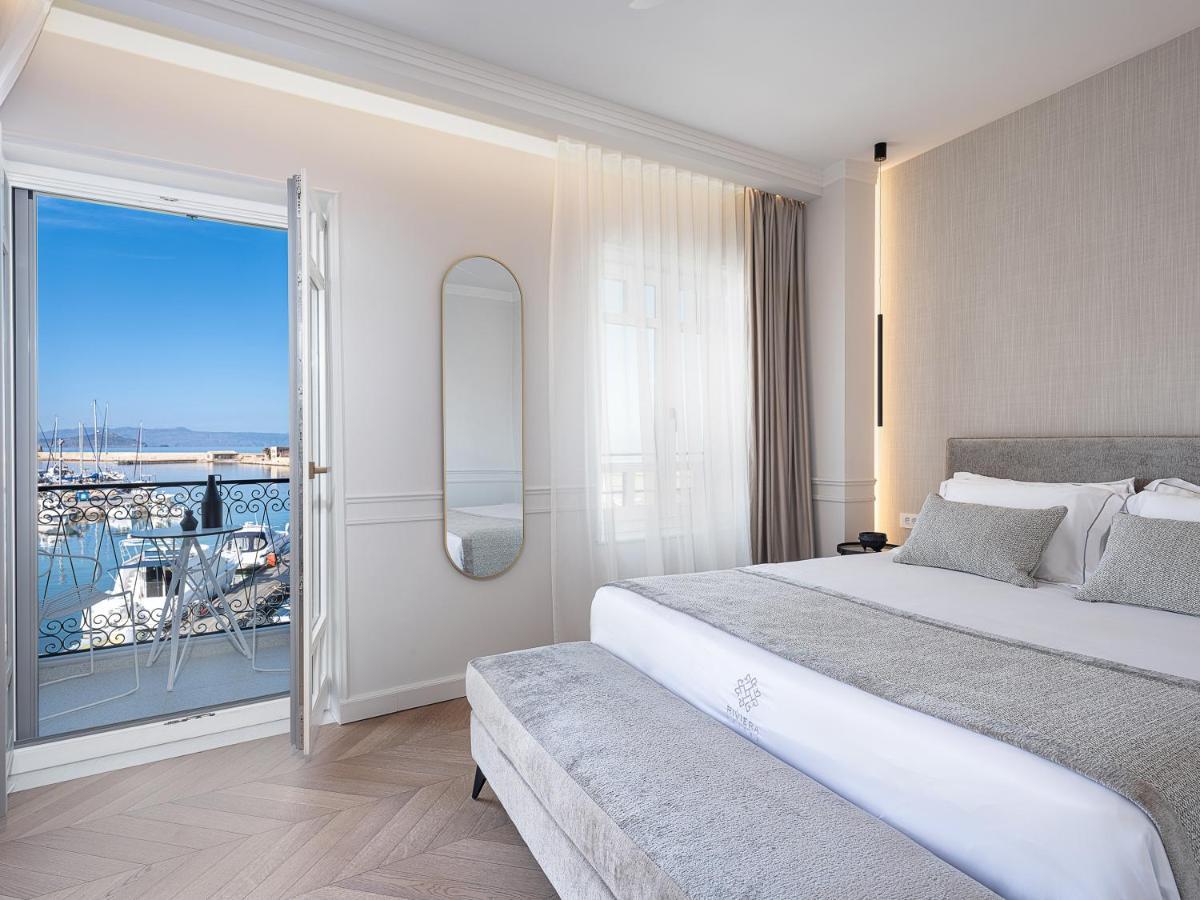 Riviera Hotel