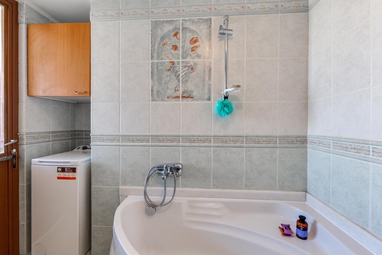 Stema Apartment *