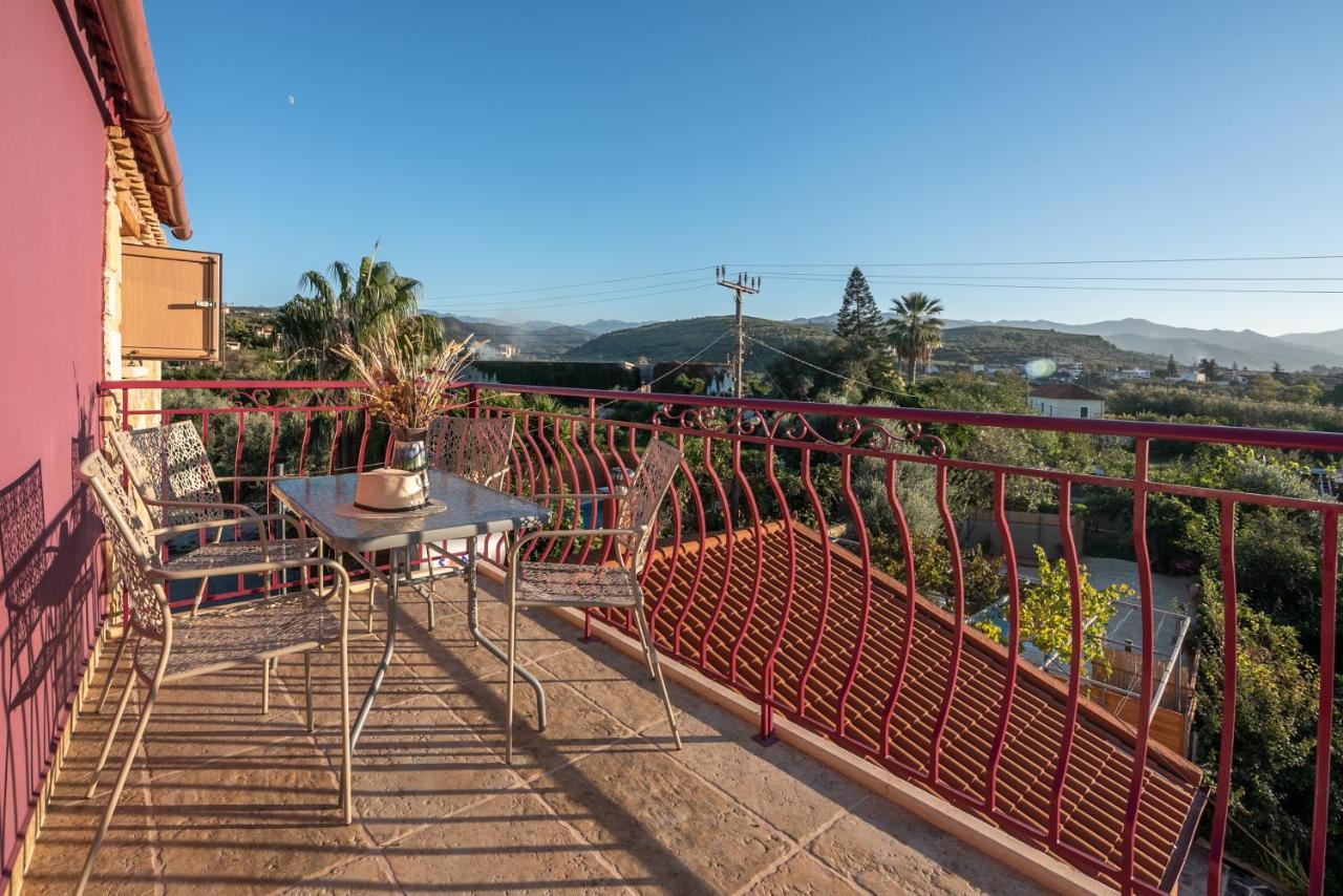 Villa Avocado Fivos