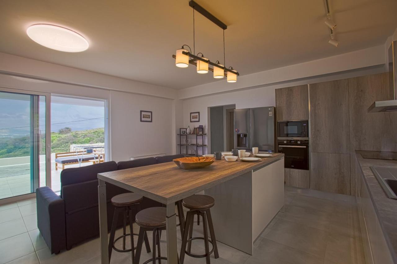 Fortuna With Private Pool Villa