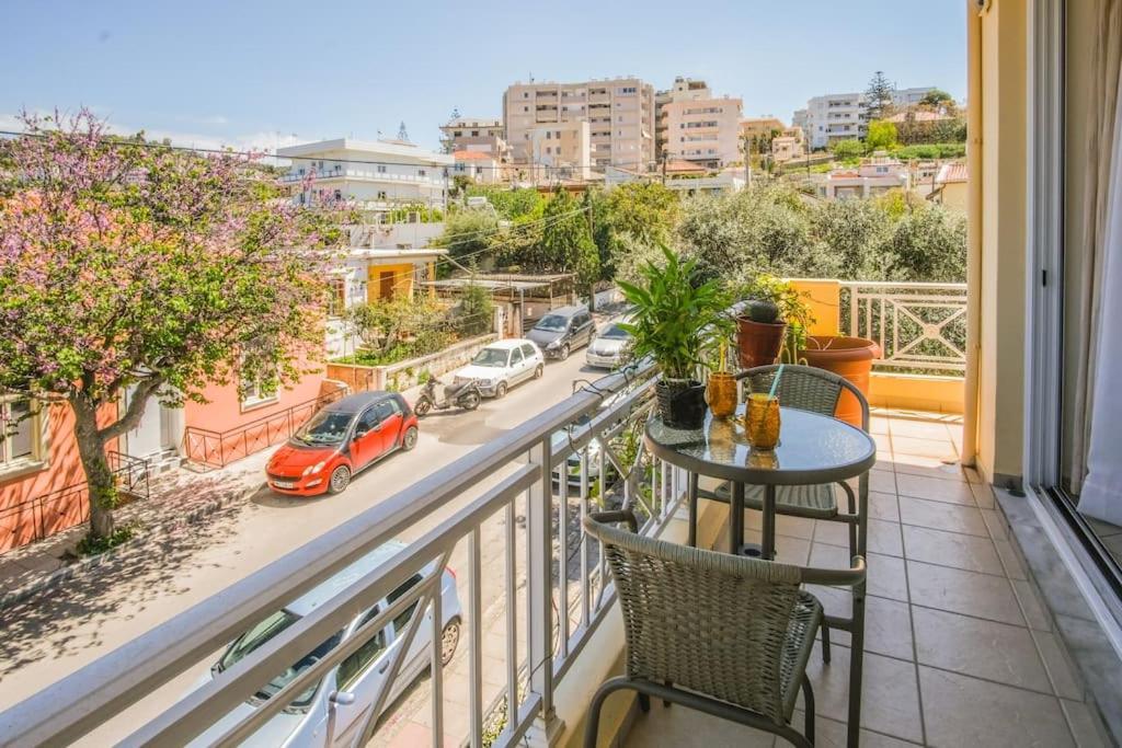 Sunny Near The Centre Of Chania Appartement *