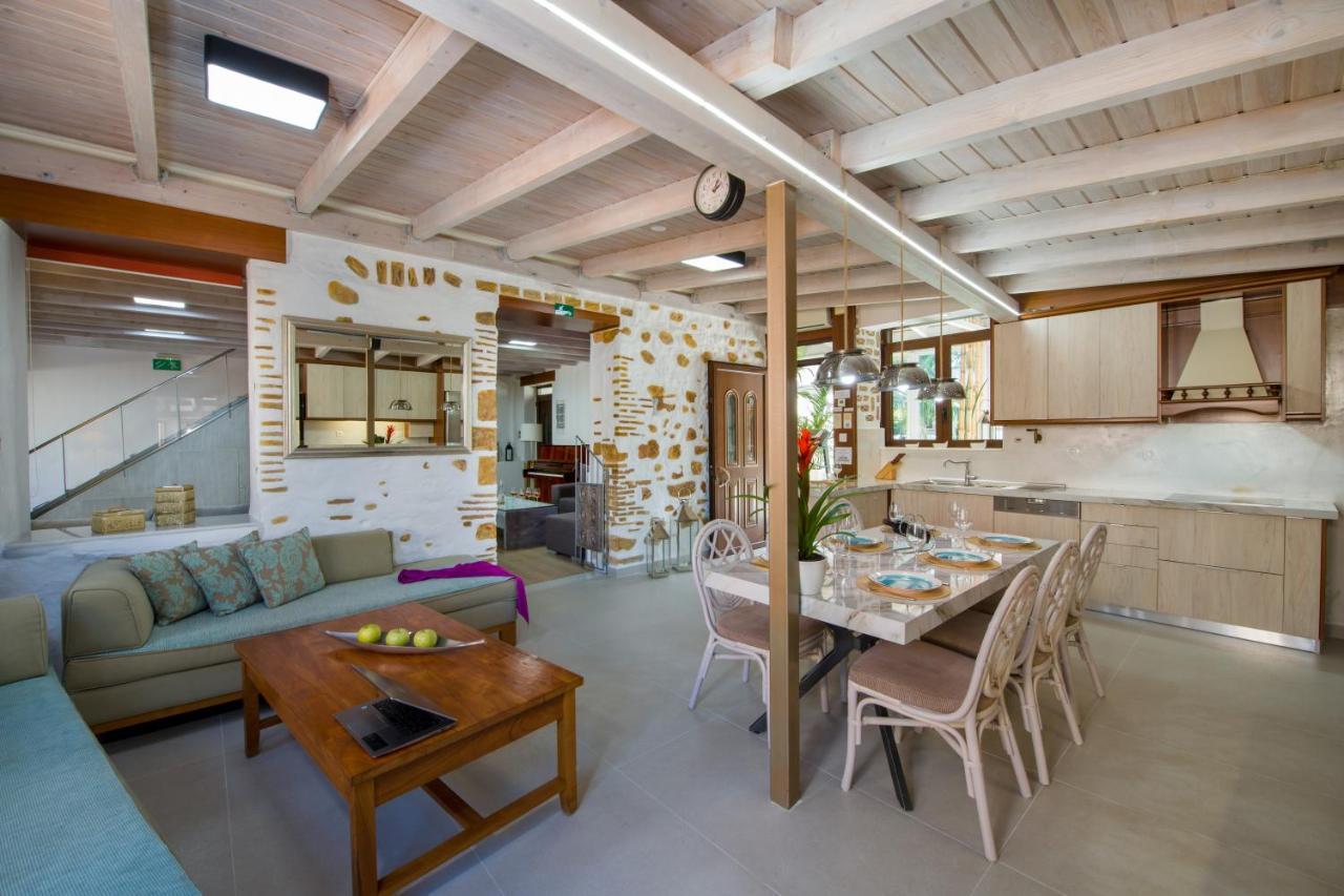 Splantzia - Heated Pool - Garden - 2 Min Harbor Villa *
