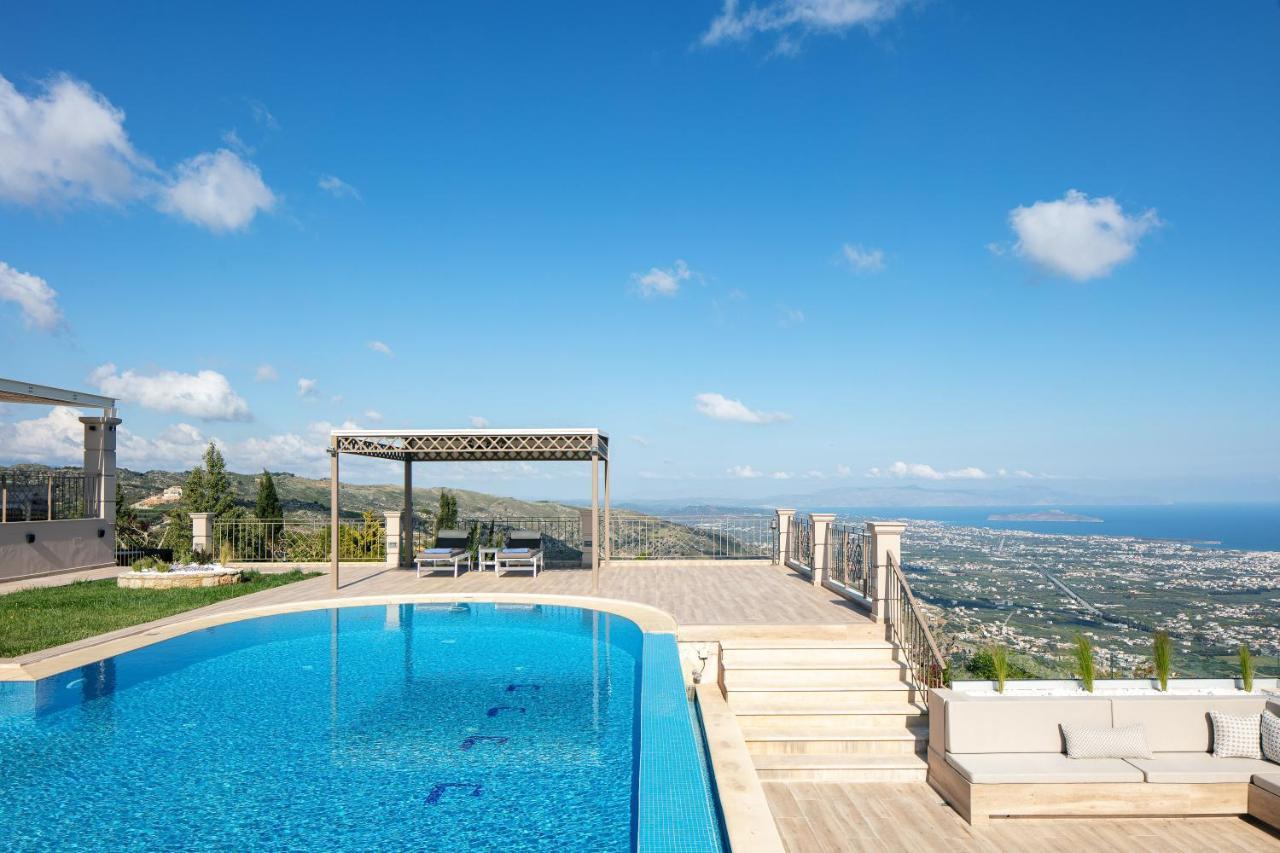 Villa Golden Hill