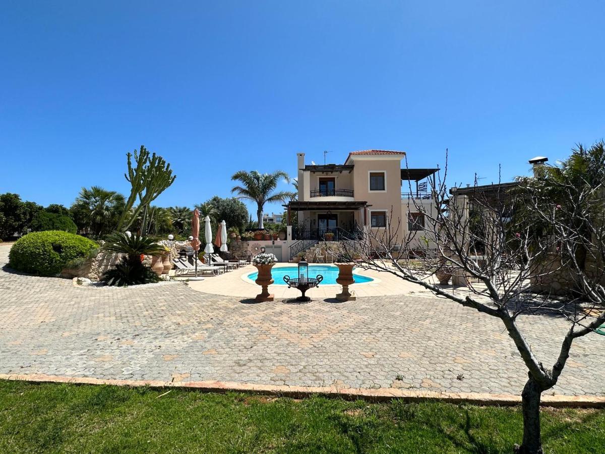 Yellow Octopus Villa *