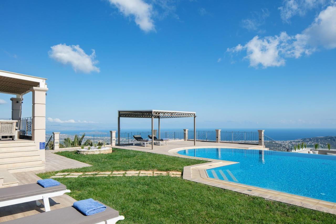 Golden Hill Villa