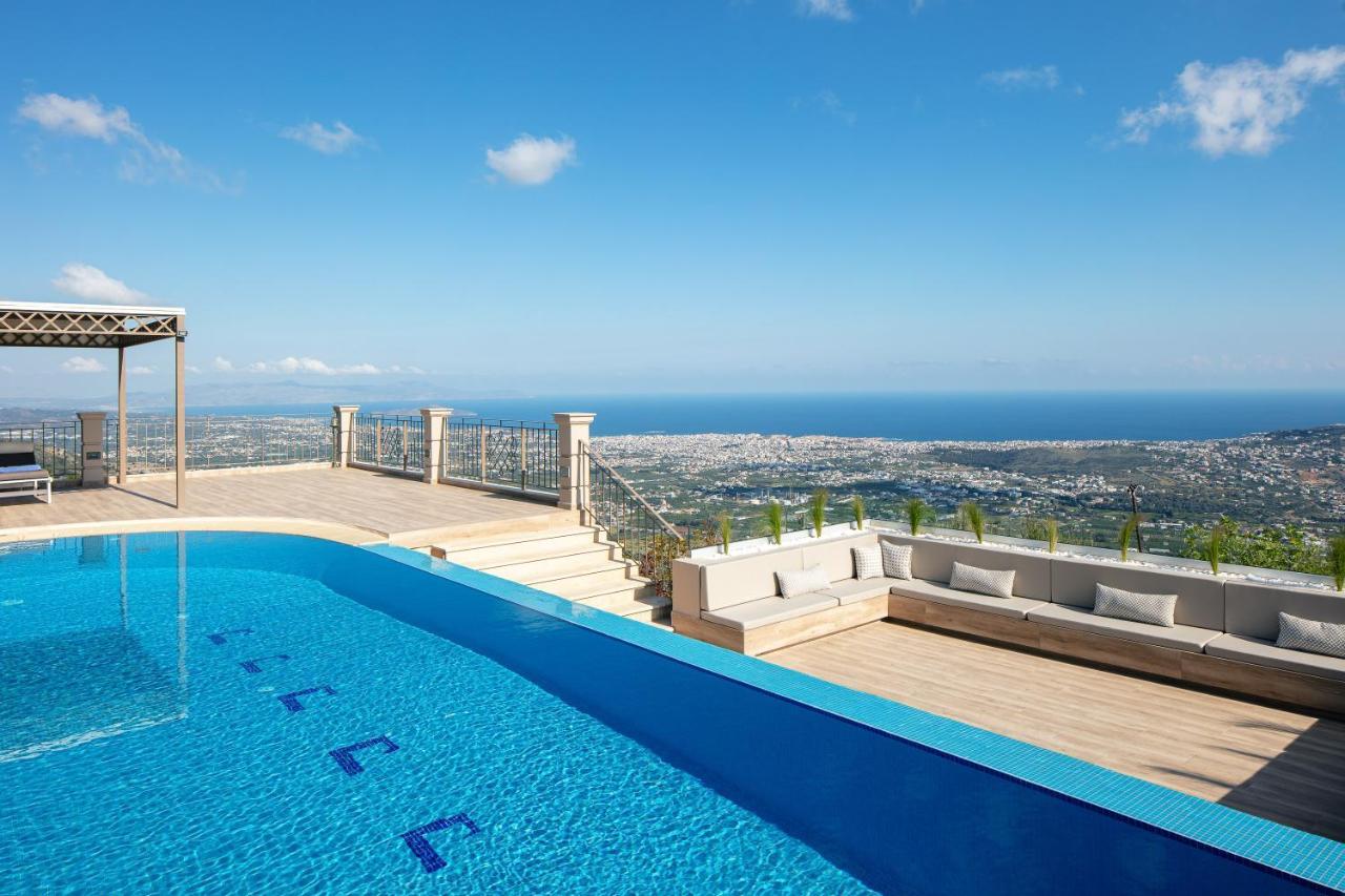 Golden Hill Villa *