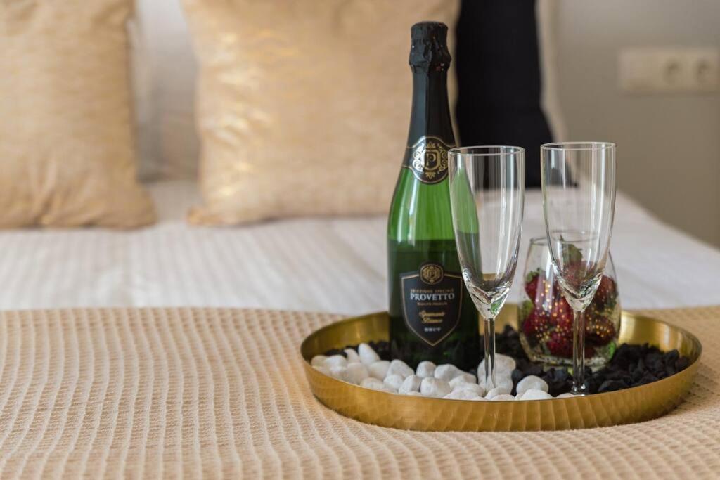 G&m Luxury With Pool Apartamento *