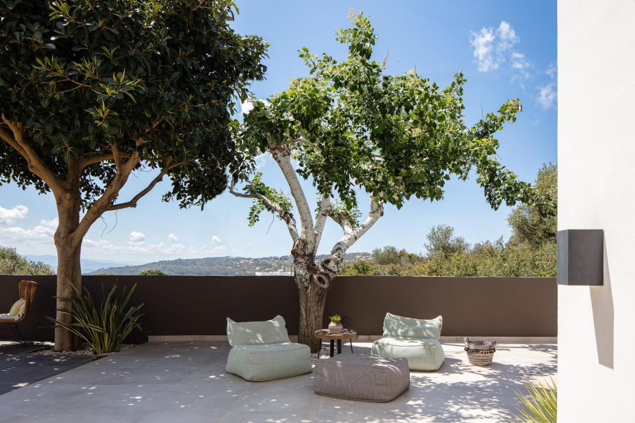 Artemisia Villa