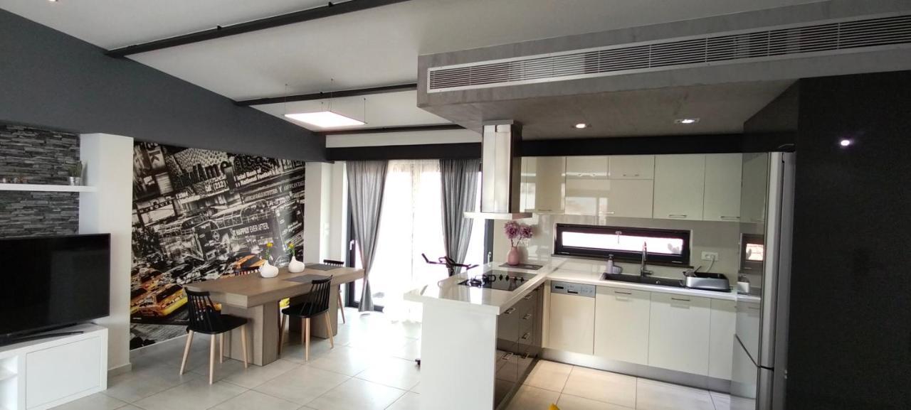 Yianna's Modern In Chania Apartment *