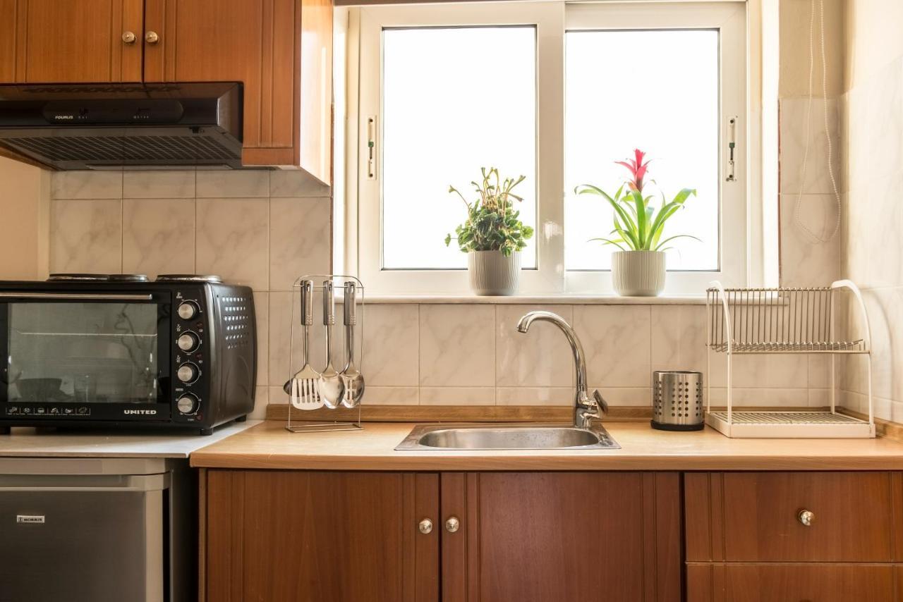Enjoy Sunsets At Fully Equipped Seaside Apartment