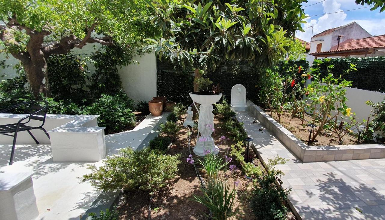 Aeropis Villa, Chania Holiday home *