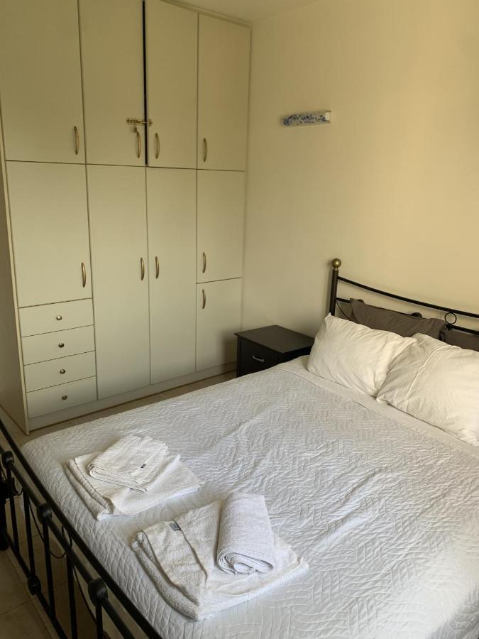 Cassiopeia 3-bedroom House On The Beach With Pool Holiday home *