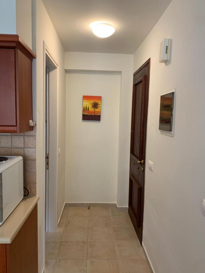 Cassiopeia 3-bedroom House On The Beach With Pool Chania (Crete)