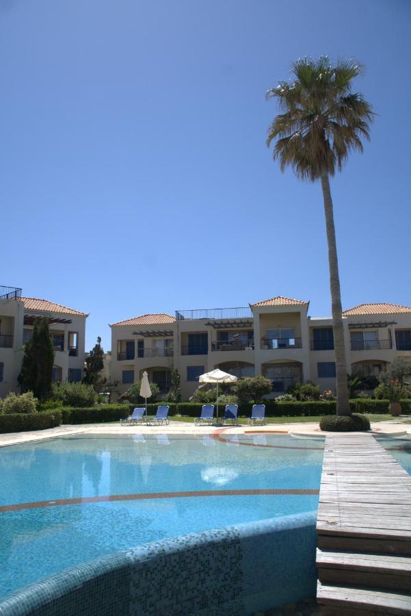 Cassiopeia 3-bedroom House On The Beach With Pool * Chania (Crete)