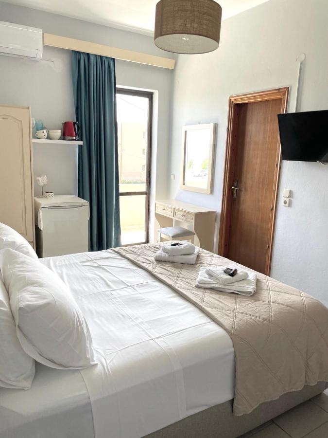 Wave Sea View Guest house Chania (Crete)