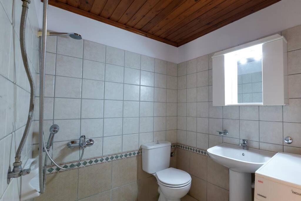 Centrally Yours: Spacious House In The Center