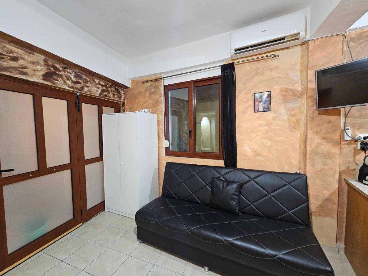 Guest house George's