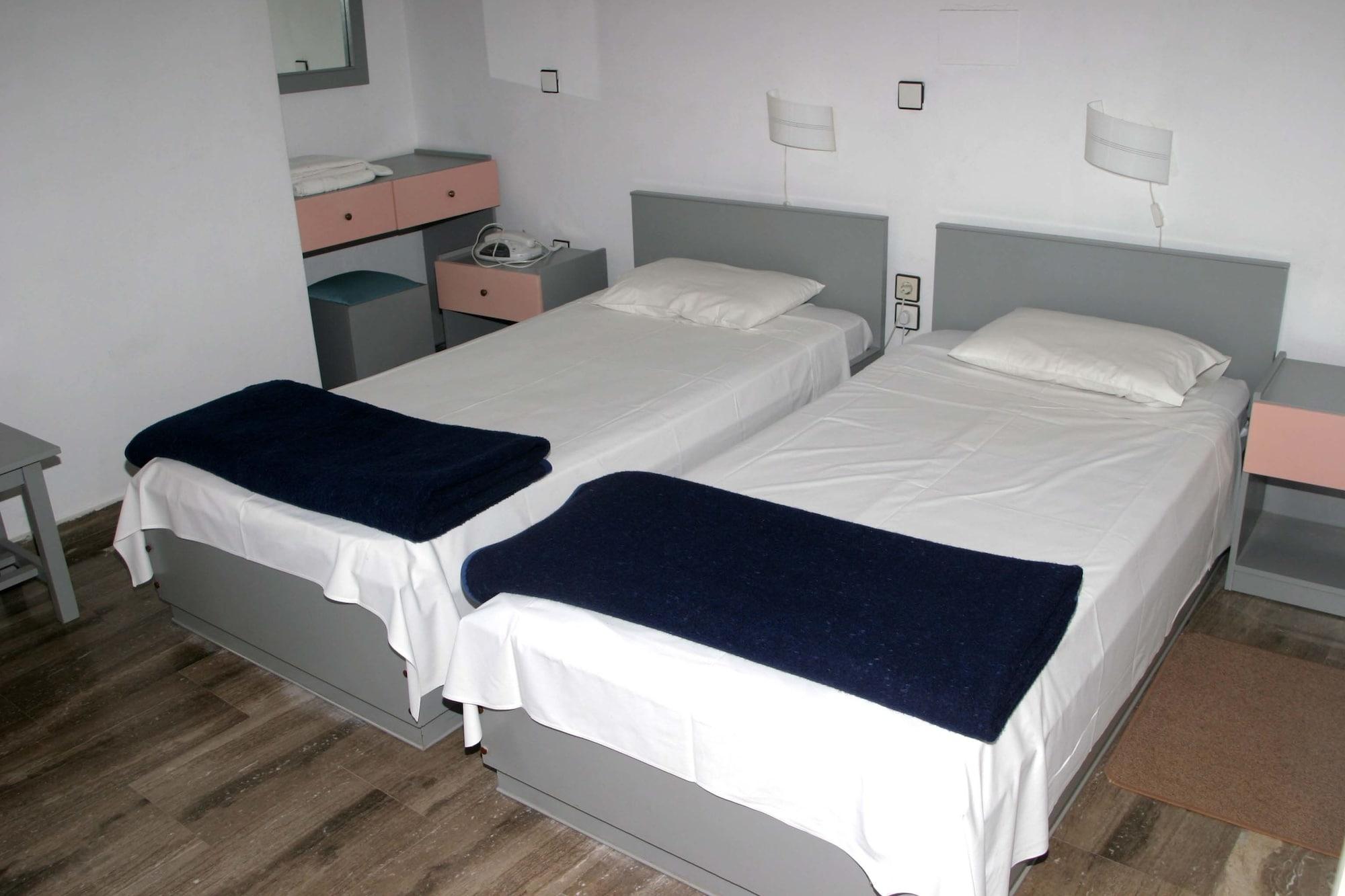 Oasis Hotel Chrissi Akti Chania