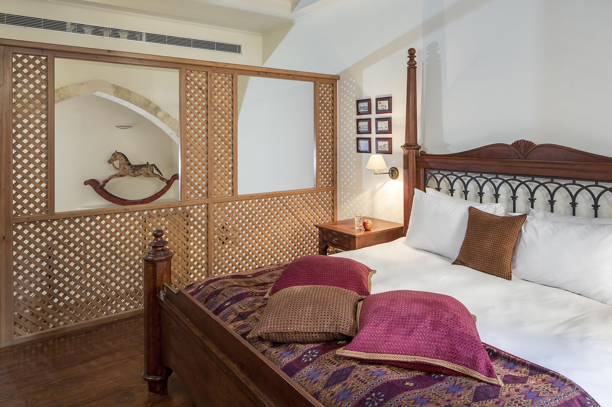 Casa Delfino & Chania (Crete)