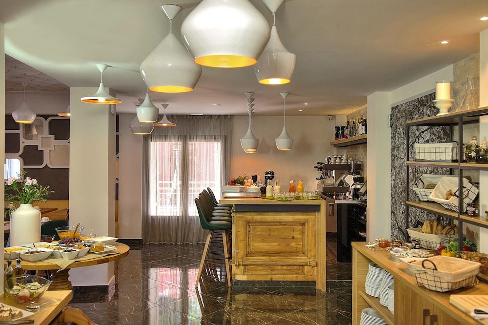Hotel Elia Dorotheou Episkopou Chania (Crete)