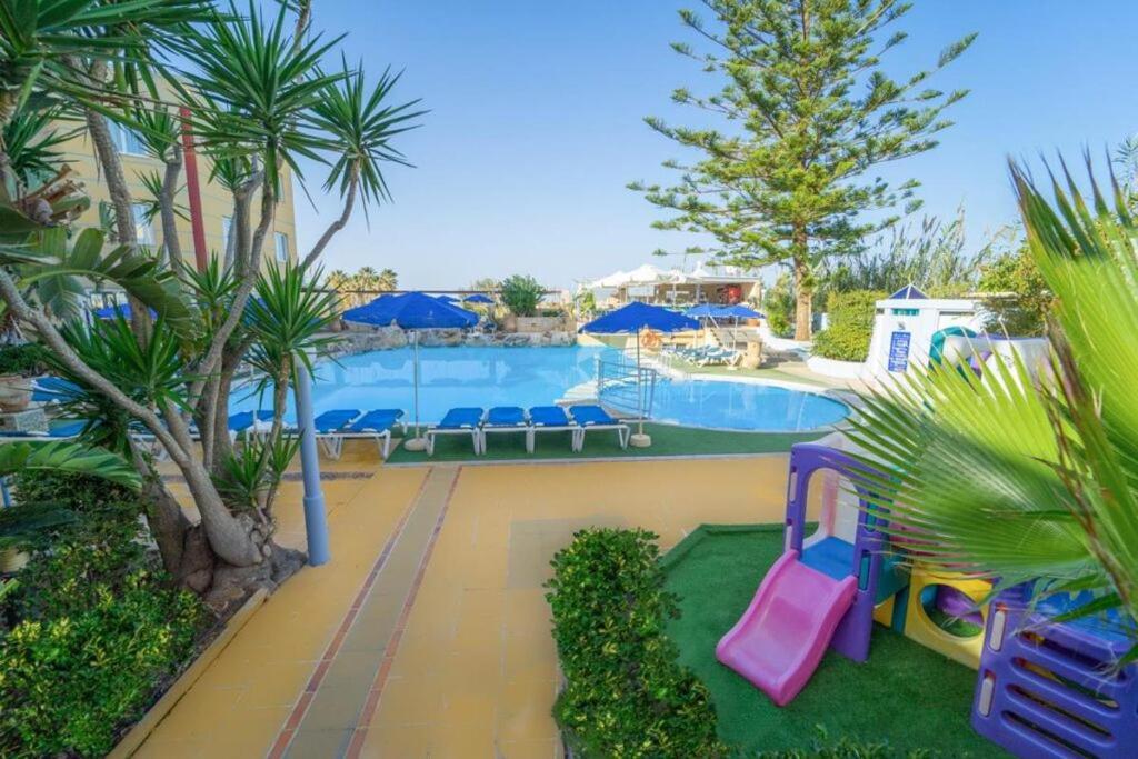 Hotel Futura 3*