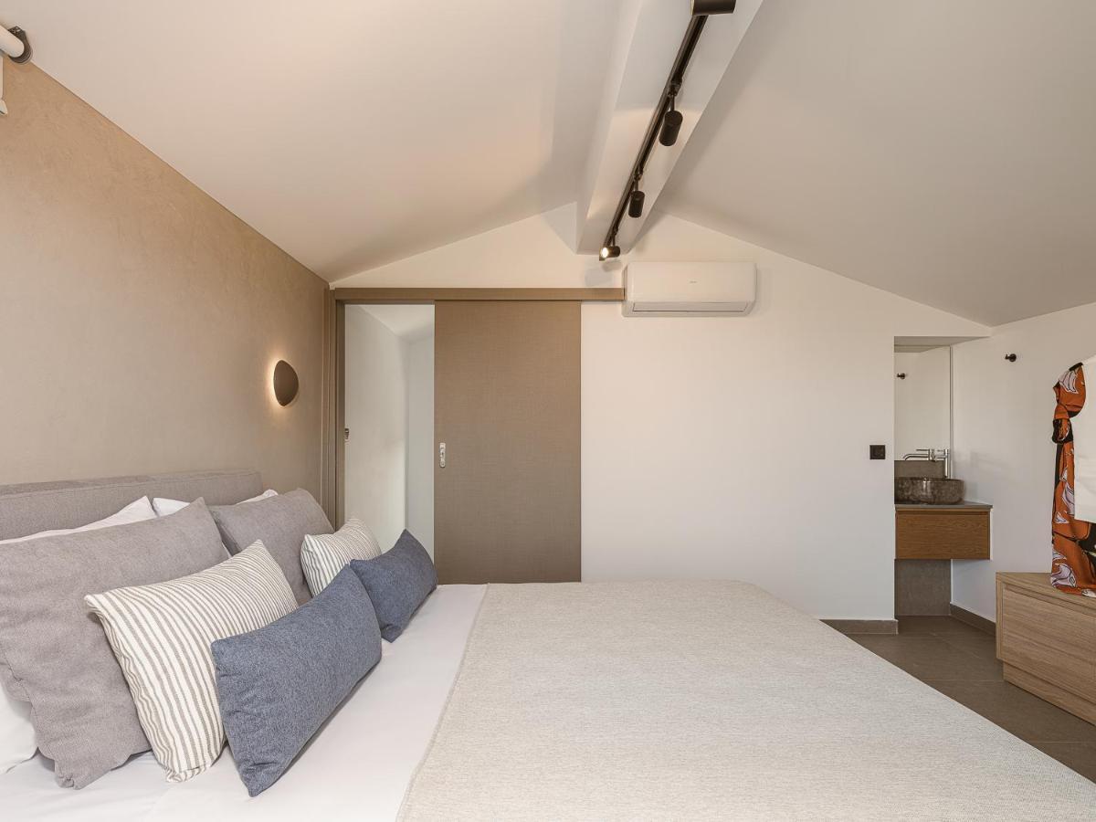 Villa Estel Residences