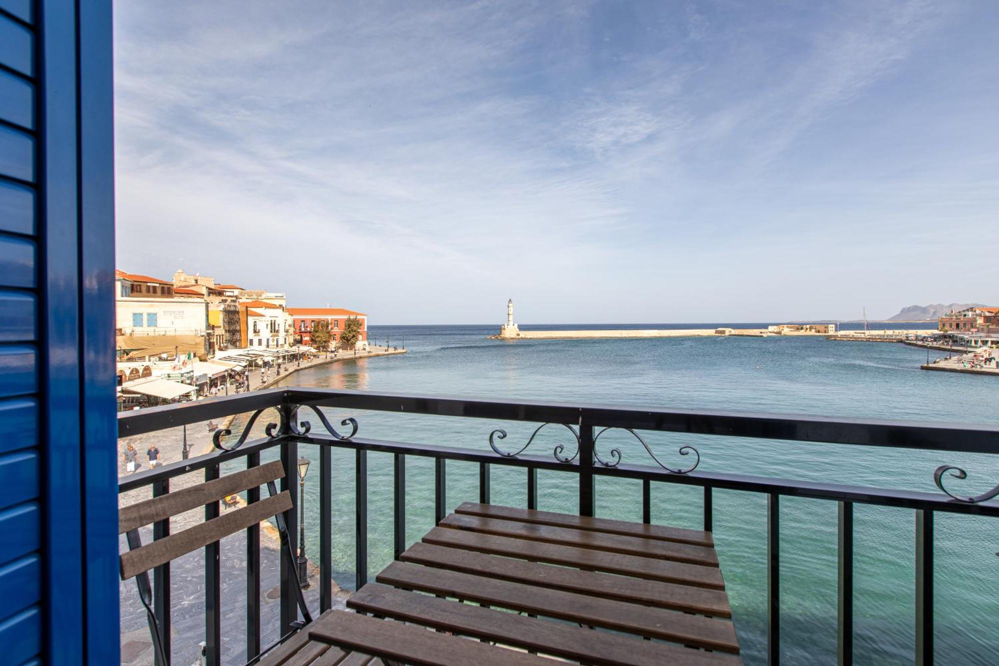 Lucia Hotel