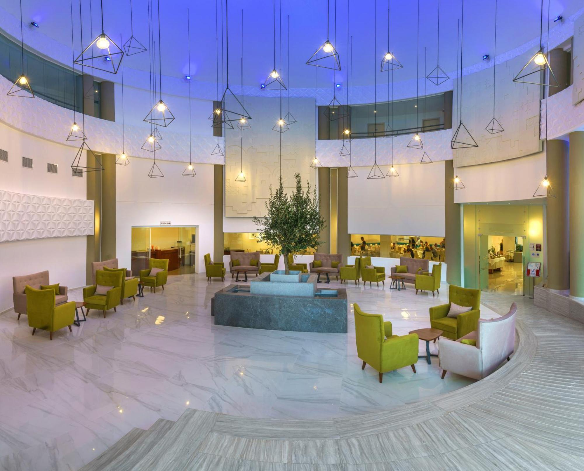 Georgioupolis & Aqua Park Resort 5*