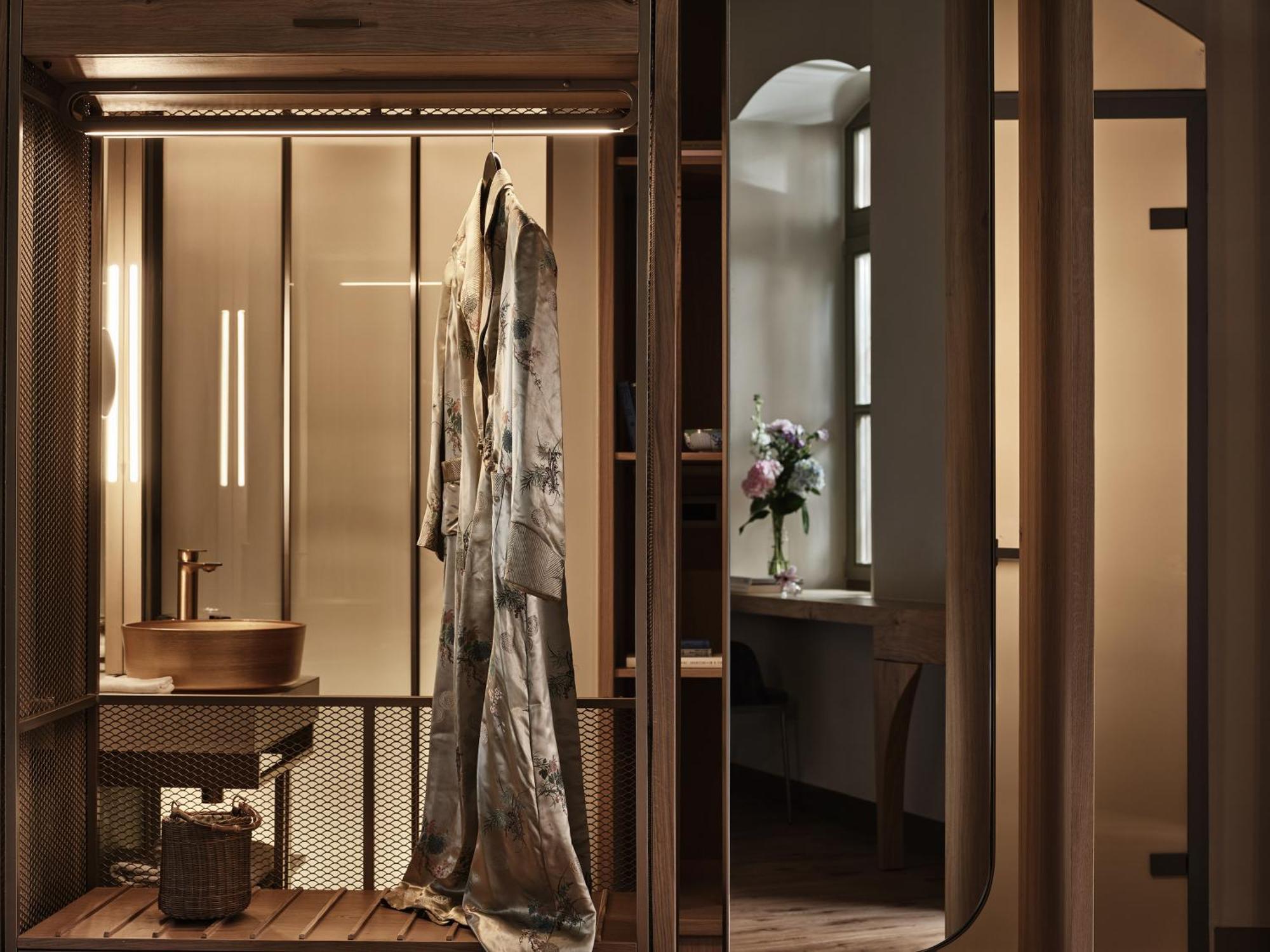 Domus Blanc Boutique