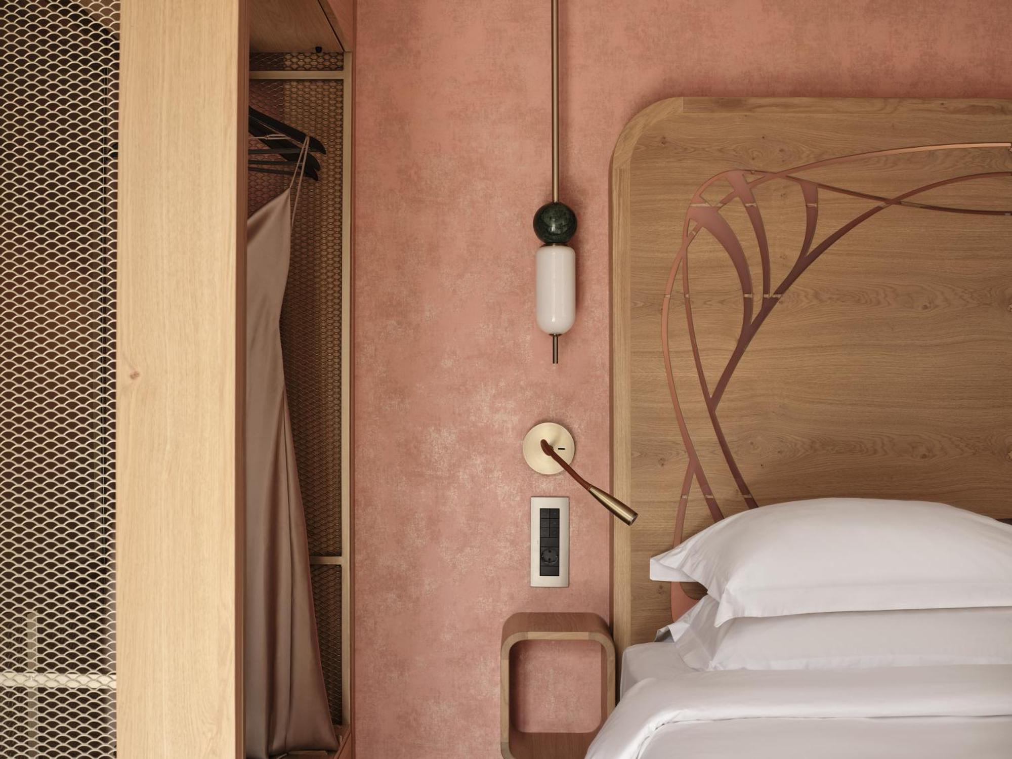 Domus Blanc Boutique Hotel 5*